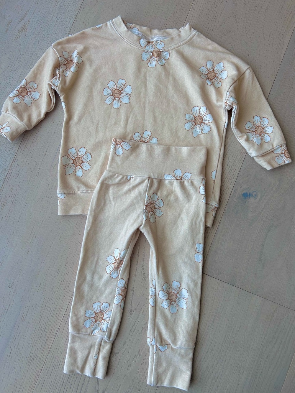 Dear Aspen Set in Cream 18-24m
